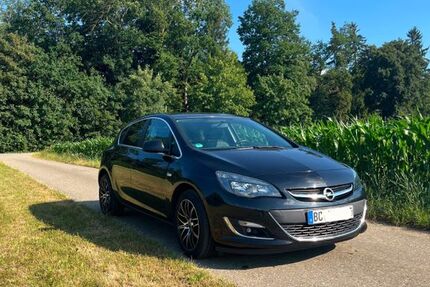 Opel Astra 135.000 km 7.000 &euro; Rot an der Rot 88430