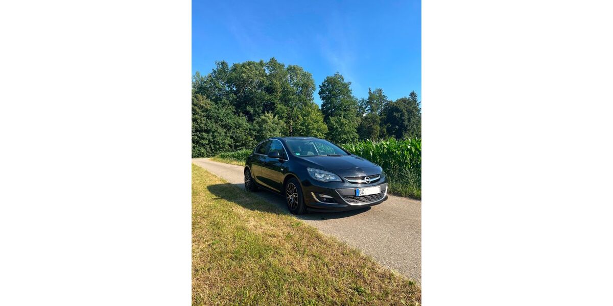 Opel Astra 135.000 km 7.500 &euro; Rot an der Rot 88430