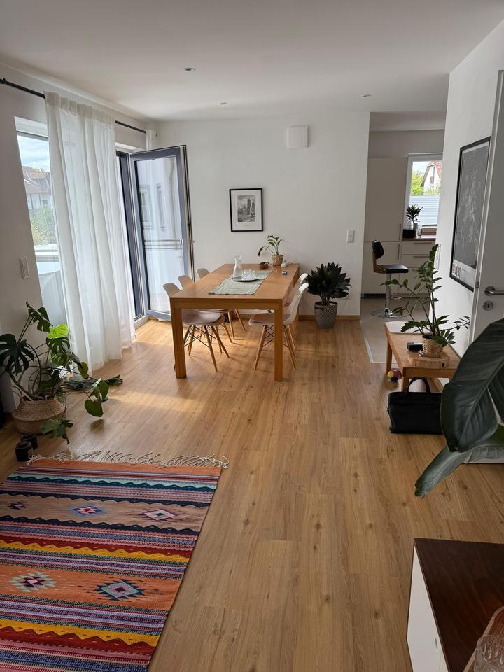 2 Zimmer Wohnung mit Balkon in Ingolstadt Friedrichshofen