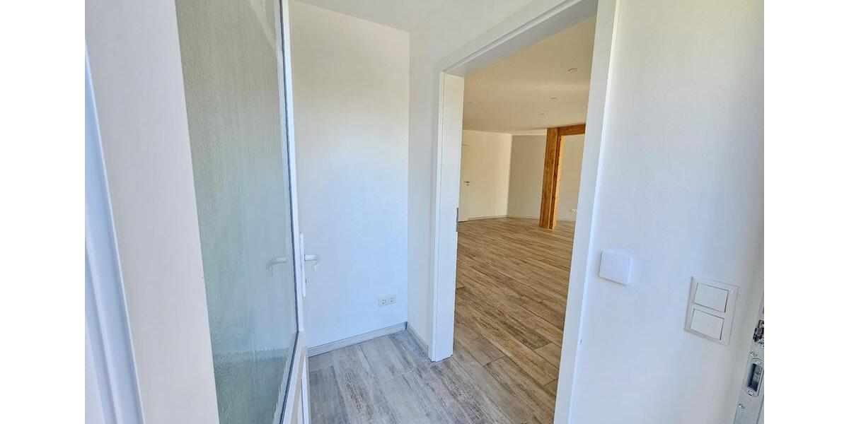 Erdgeschoßwohnung Esens - 1 Zimmer, 76 m&sup2;, 645&euro; | Angebot:26349684