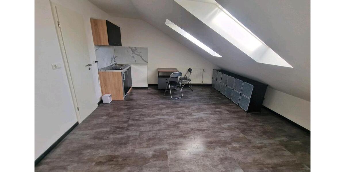 Dachgeschoßwohnung München Pasing-Obermenzing - 1 Zimmer, 16 m&sup2;, 890&euro; | Angebot:25017933