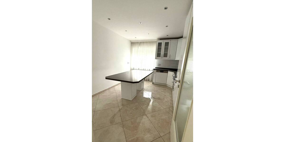 Etagenwohnung Pohlheim Watzenborn-Steinberg - 3 Zimmer, 90 m&sup2;, 1.000&euro; | Angebot:26359799