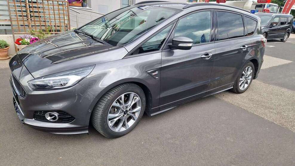 S-Max