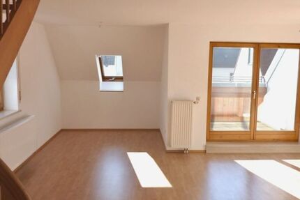 helle, lichtdurchflutete Maisonette in Lechhausen, provisionsfrei, 3. OG ohne Lift 2 zimmer