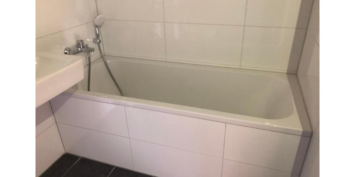 Etagenwohnung Ebersbach-Neugersdorf Neugersdorf - 3 Zimmer, 70 m&sup2;, 380&euro; | Angebot:23815593