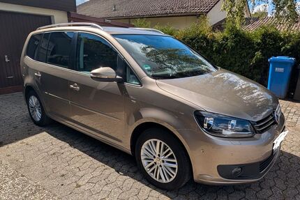 VW Touran 156.000 km 8.400 &euro; Siegenburg 93354