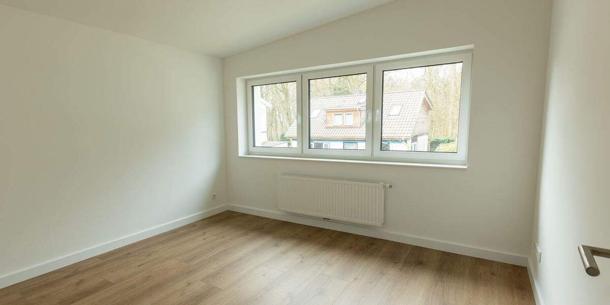 Doppelhaushälfte Hamburg Rissen - 4 Zimmer, 100 m&sup2;, 1.990&euro; | Angebot:24520258
