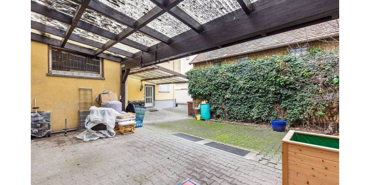 Mehrfamilienhaus, Wohnhaus Kriftel - 9 Zimmer, 253 m&sup2;, 695.000&euro; | Angebot:25996136