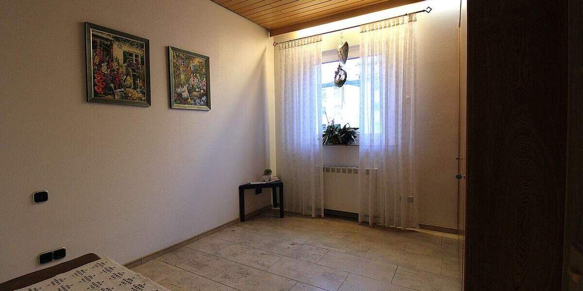 Mehrfamilienhaus, Wohnhaus Gladbeck Zweckel - 6 Zimmer, 150 m&sup2;, 385.000&euro; | Angebot:25247531