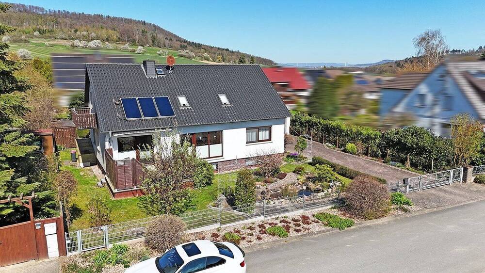 Einfamilienhaus Emmerthal Groß Berkel - 9 Zimmer, 192 m&sup2;, 300.000&euro; | Angebot:26176304