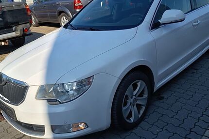 Skoda Superb 270.000 km 4.200 &euro; Hannover 30179