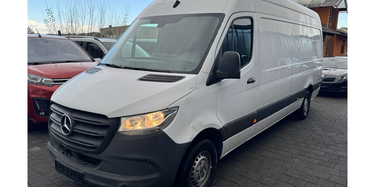 Mercedes-Benz Sprinter 156.452 km 15.990 &euro; Bretten 75015