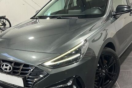 Hyundai i30 131.000 km 13.995 &euro; Bretten 75015