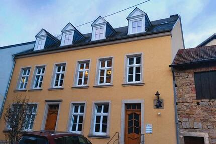 90 qm DG Mietwohnung für max. 3 Personen.