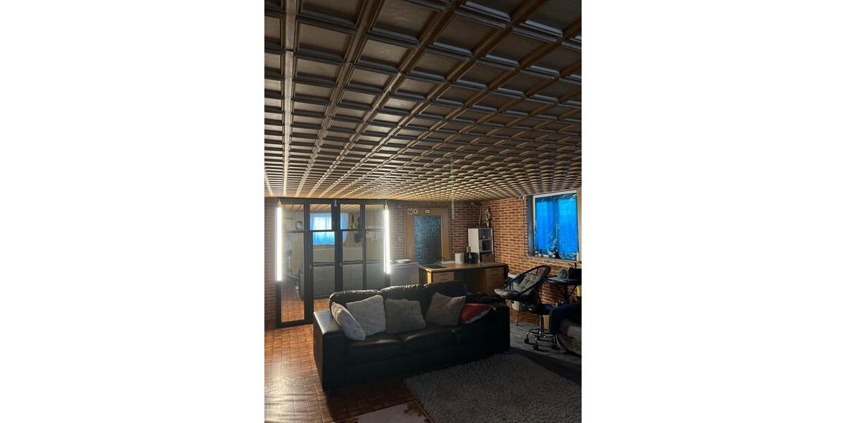 Großzügiges 330 qm Zweifamilienhaus mit Mansarde und Kamin 6 zimmer