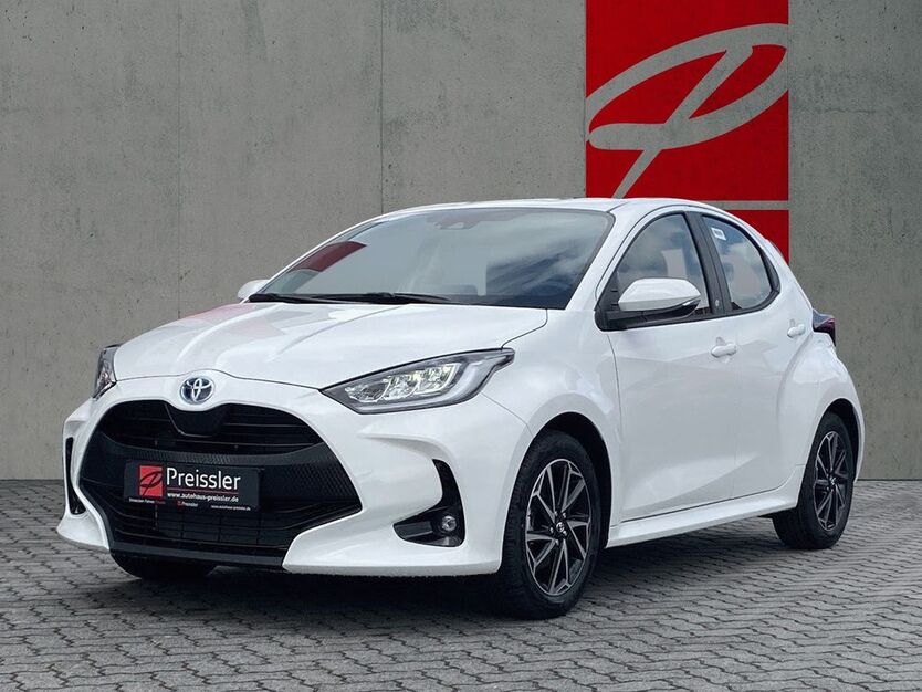 Toyota Yaris 2.500 km 25.418 € Klingenberg 63911