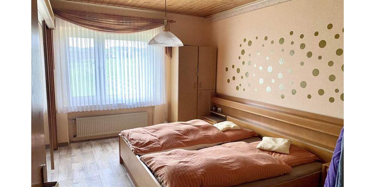 Mehrfamilienhaus, Wohnhaus Preußisch Oldendorf Börninghausen - 4 Zimmer, 220 m&sup2;, 285.000&euro; | Angebot:25779358