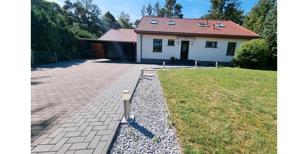 Einfamilienhaus mit großem Grundstück & Privatsphäre 6 zimmer