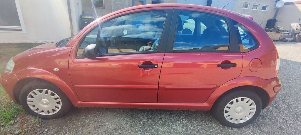 Citroen C3 117.000 km 2.950 € Thiendorf 01561