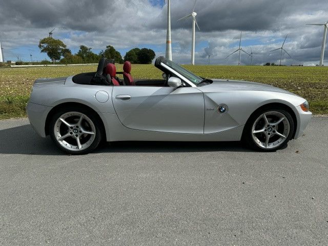 BMW Z4 119.000 km 9.850 € Altenbeken 33184