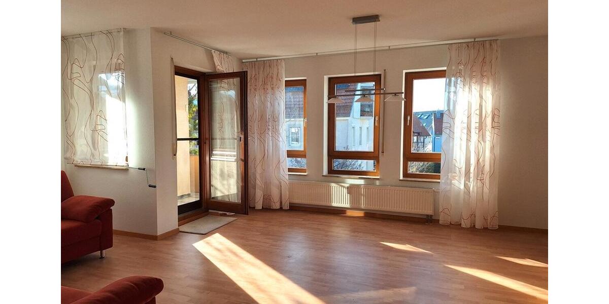 Etagenwohnung Pfullingen - 3 Zimmer, 78 m&sup2;, 800&euro; | Angebot:25973463