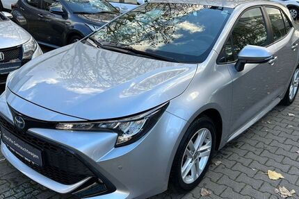 Toyota Corolla 43.584 km 21.980 &euro; Berlin 13403