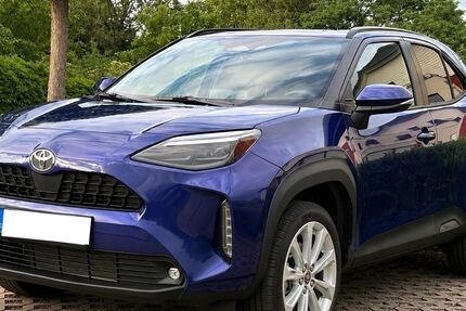Toyota Yaris Cross 4.754 km 23.299 &euro; Niederzier 52382