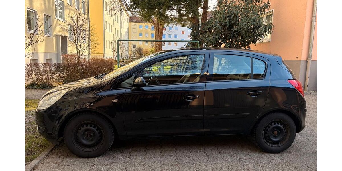 Opel Corsa 138.000 km 2.750 &euro; München 81543