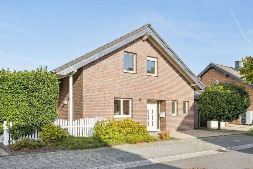 Haus zum Kaufen in Jüchen Otzenrath 549.000 € 179.71 m² 6 zimmer