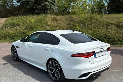 Jaguar XE 89.500 km 27.900 &euro; Berlin 12279