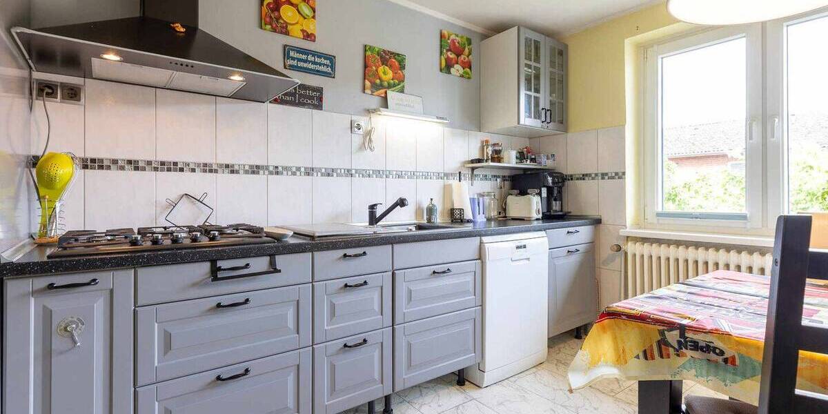 Etagenwohnung Lüneburg Weststadt - 4 Zimmer, 93 m&sup2;, 285.000&euro; | Angebot:25691286