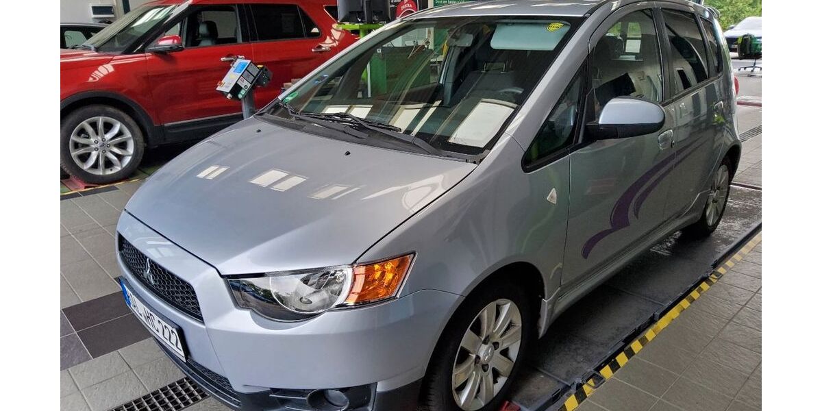 Mitsubishi Colt 41.565 km 5.900 &euro; Steuden 06179