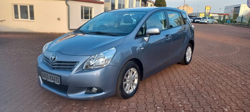 Toyota Verso 164.011 km 6.800 &euro; Trossingen 78647