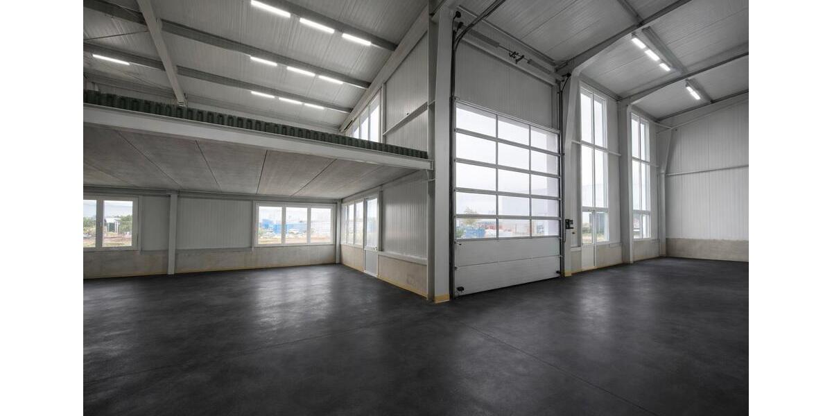 Gewerbehalle Werkstatt Lagerhalle zimmer
