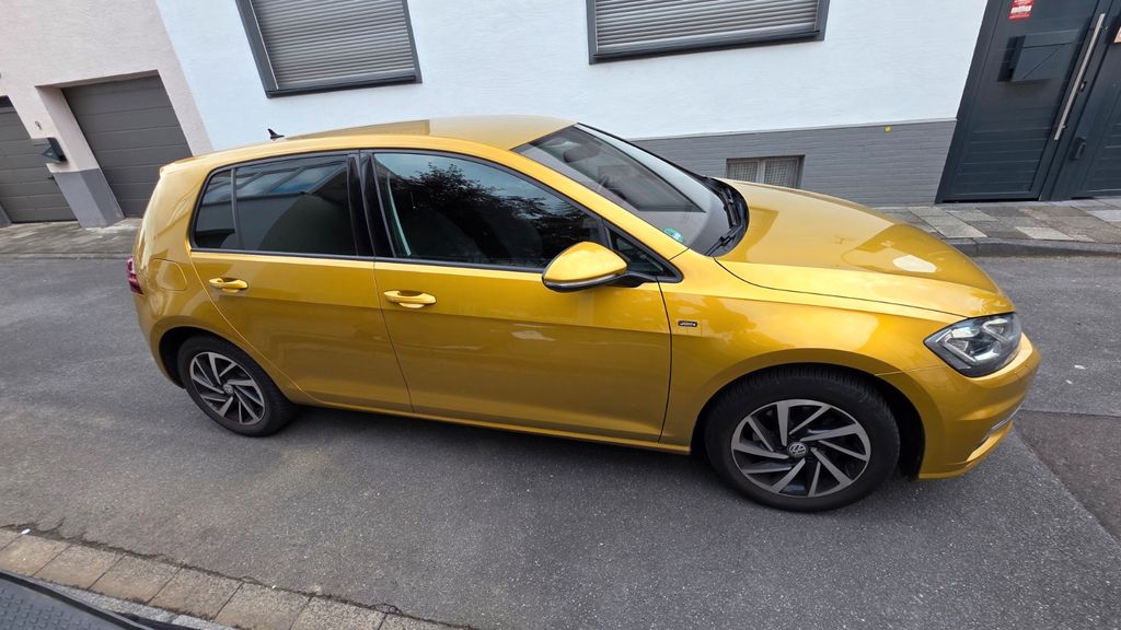 VW Golf 122.000 km 12.700 &euro; Flörsheim 65439