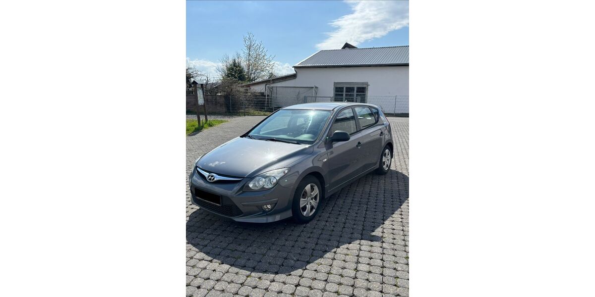 Hyundai i30 166.000 km 3.690 &euro; Meinborn 56584