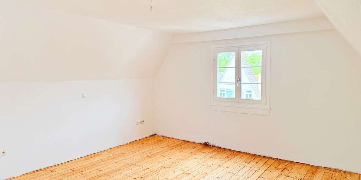 Etagenwohnung Laubach - 3 Zimmer, 81 m&sup2;, 800&euro; | Angebot:26529715