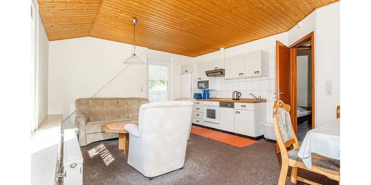 Einfamilienhaus Blomberg - 1 Zimmer, 240 m&sup2;, 399.000&euro; | Angebot:26815807