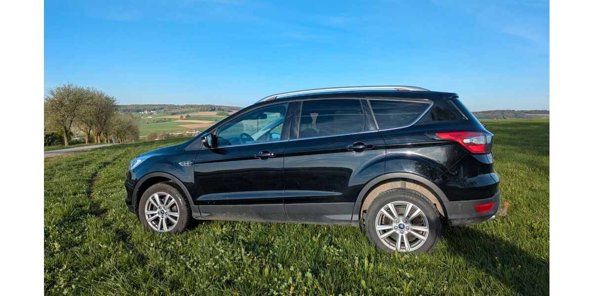 Ford Kuga 83.000 km 12.900 &euro; Höchstädt 89420