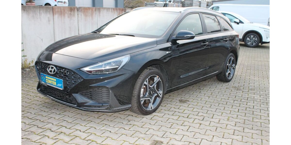 Hyundai i30 17.400 km 19.980 &euro; Munderkingen 89597