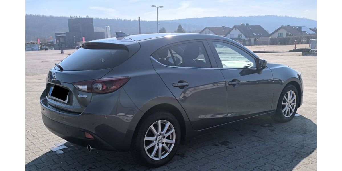 Mazda 3 135.526 km 8.990 &euro; Birstein 63633