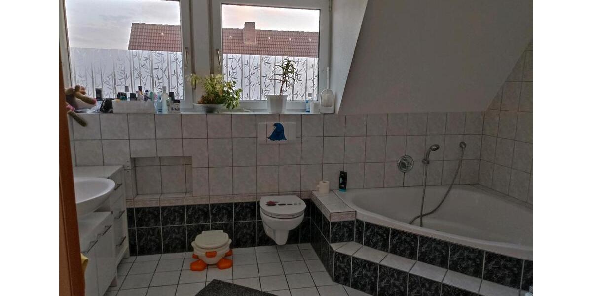 Einfamilienhaus Lindern (Oldenburg) - 8 Zimmer, 260 m&sup2;, 429.000&euro; | Angebot:26786463