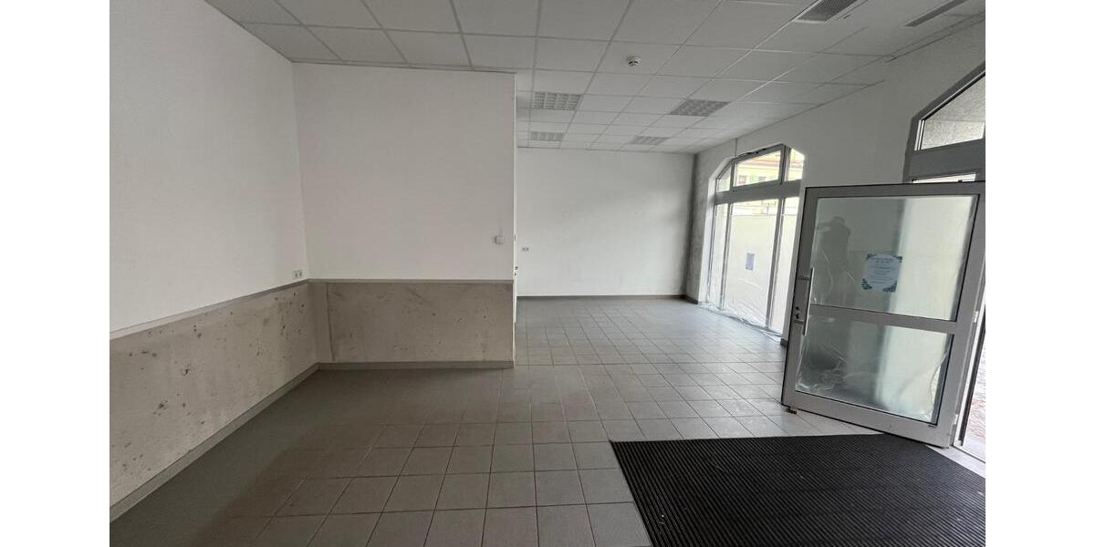 Gewerbeobjekt Döbeln - 900&euro; | Angebot:24397102