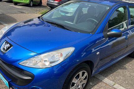 Peugeot 206 89.000 km 3.000 &euro; Essen 45147