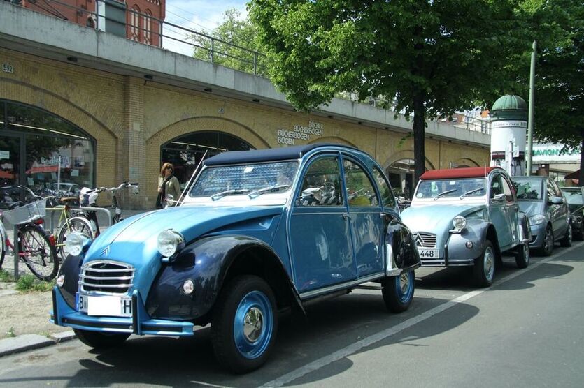 2 CV