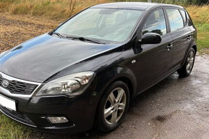 Kia ceed / Ceed 179.000 km 3.999 &euro; Bernau 16321