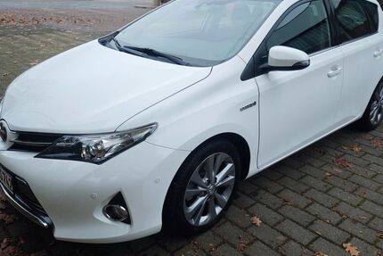 Toyota Auris 112.650 km 12.000 &euro; Neumünster 24539
