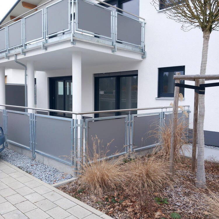 BüroWohnung 2,5 Zimmer gewerblich mit Kochnische und Terrasse
