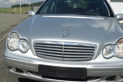 Mercedes C 200