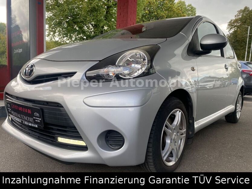 Toyota Aygo (X) 100.000 km 4.490 € Oerlinghausen 33813